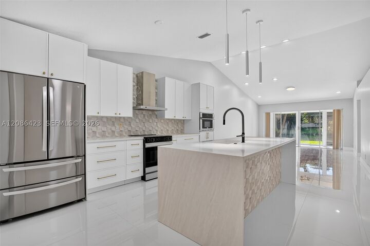 Property Photo: 14298 Ruby Pointe Dr FL 33446
