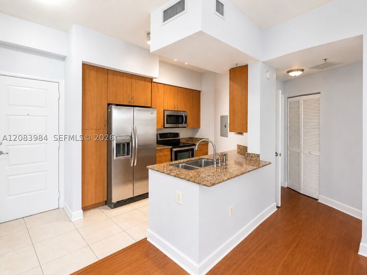 Property Photo: 1830 Radius Dr 1102 FL 33020