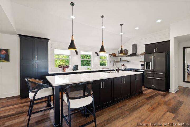 Property Photo: 6009 Heaven Hill IN 47111