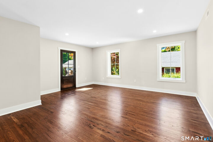 Property Photo: 7 Ivy Hill Road 1 CT 06877