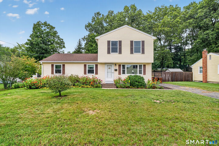 Property Photo:  10 Roosevelt Boulevard  CT 06082 