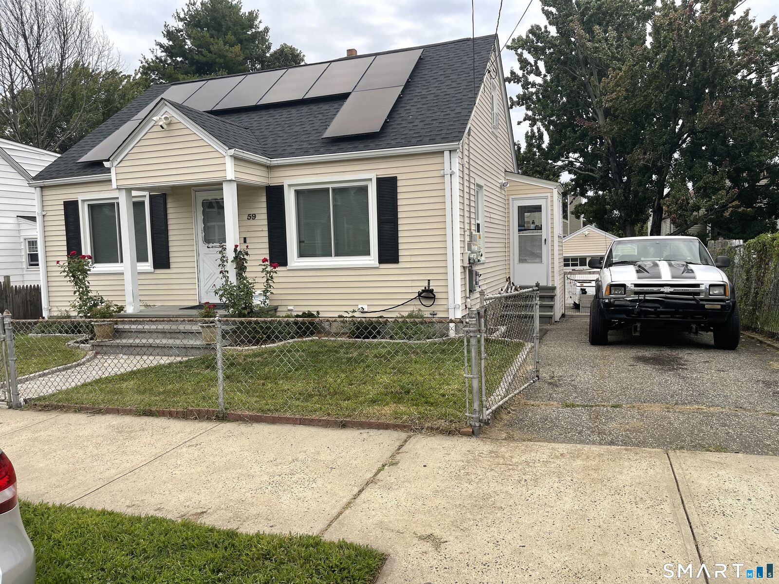 Property Photo:  59 Harvey Street  CT 06610 