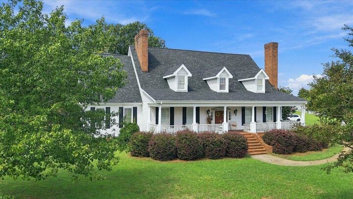 Property Photo: 105 Marshland Lane SC 29650