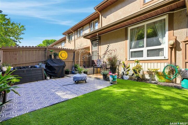 Property Photo:  1128 McKercher Drive 27  SK S7H 4Y7 