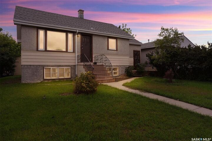Property Photo:  2046 Fleury Street  SK S4N 2L9 