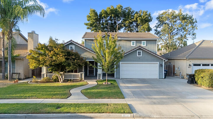 Property Photo:  914 W Russell Avenue  CA 93277 