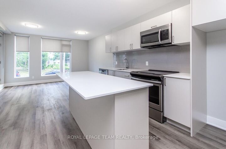 Property Photo:  1295 Summerville Avenue 304  ON K1Z 8G7 