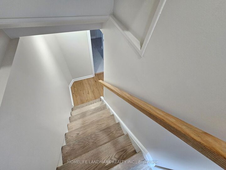 Property Photo:  499 Tennyson Court Lower  ON L1H 3K8 