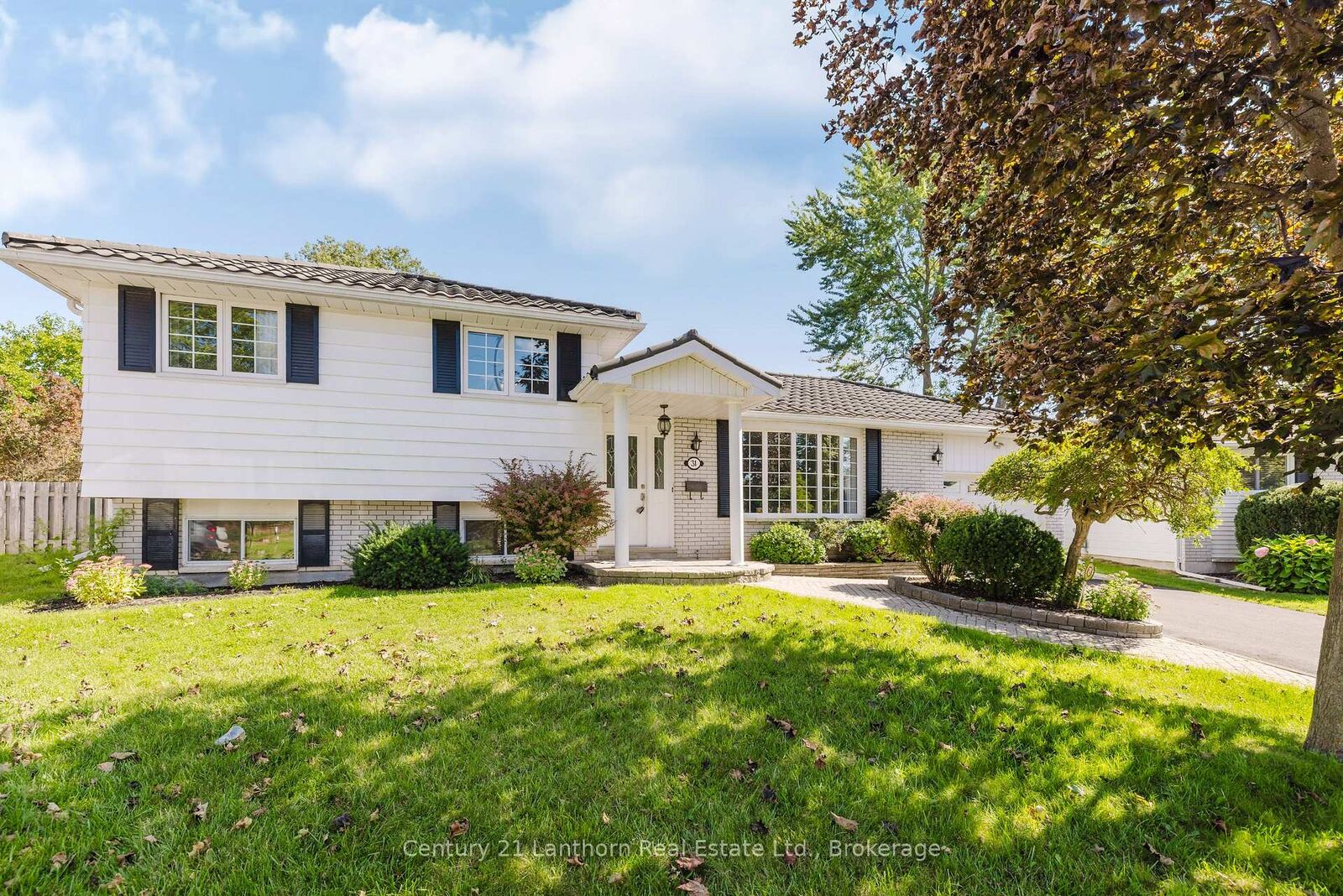 Property Photo:  31 Marsh Drive  ON K8P 4P5 