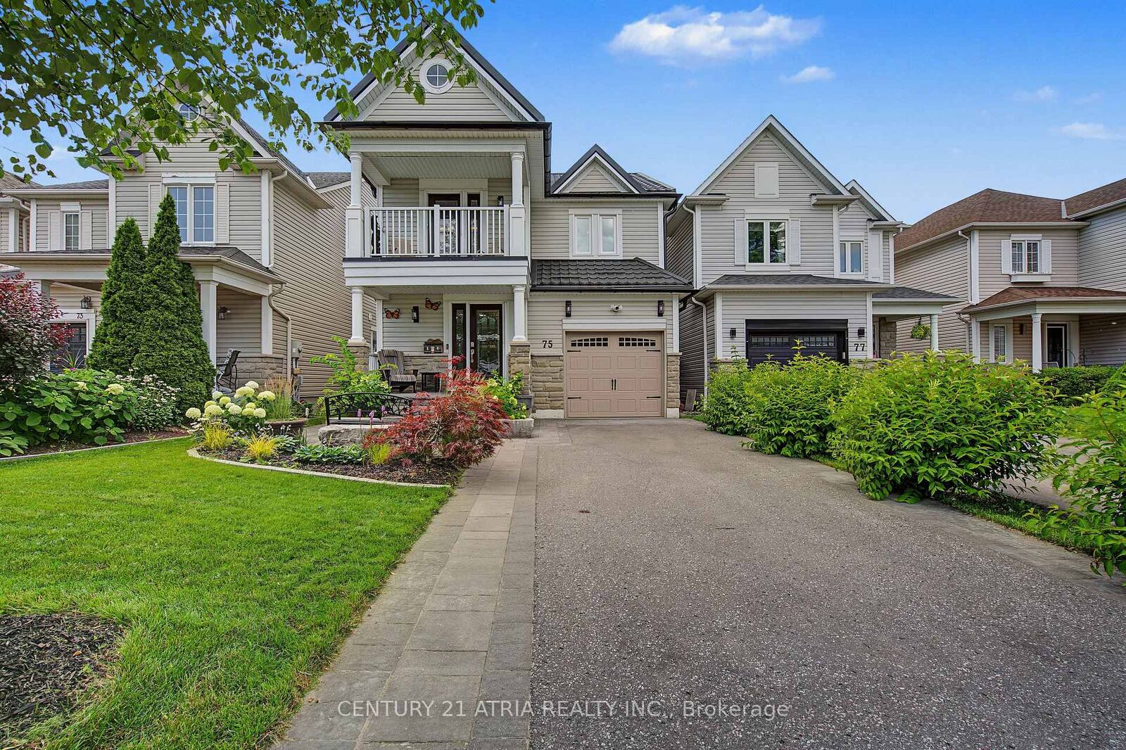 Property Photo:  75 Tunney Place NW  ON L1M 2G5 