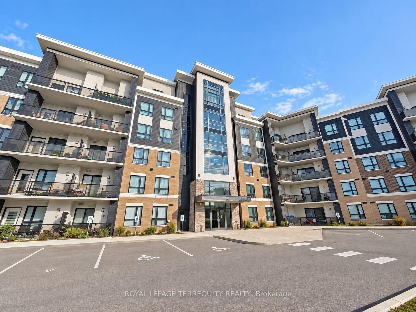 Property Photo: 630 Sauve Street 321 ON L9T 9A6