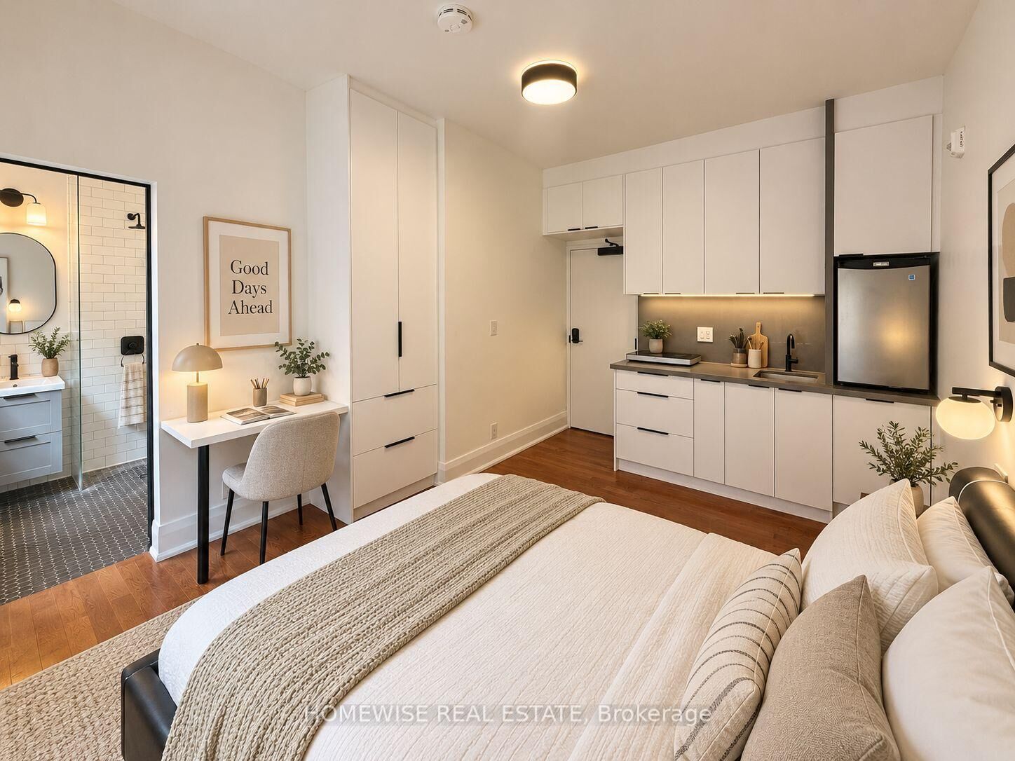 Property Photo:  5 High Park Boulevard 105  ON M6R 1M5 