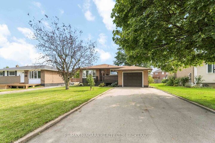 Property Photo:  34 Royal Road  ON L3K 4A9 