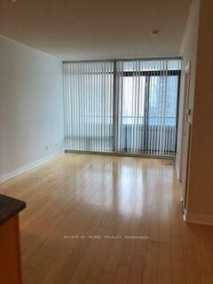 Property Photo: 18 Yorkville Avenue 1406 ON M4W 3Y8