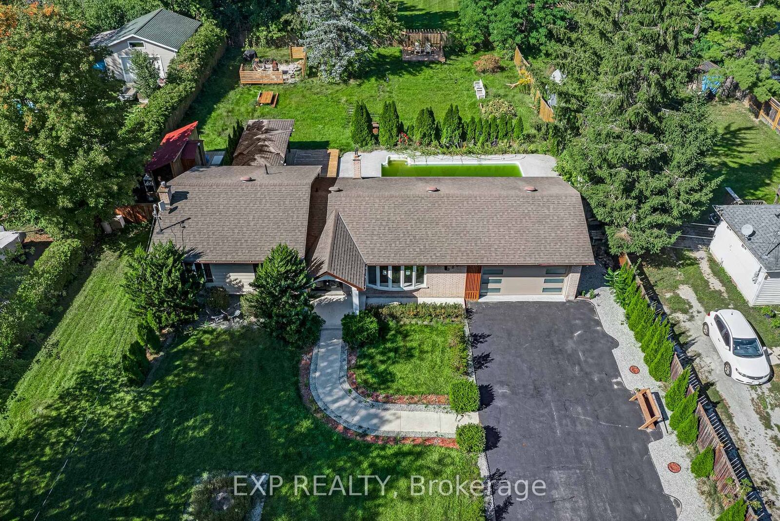 Property Photo:  388 Bouchier Street  ON L4P 3C8 