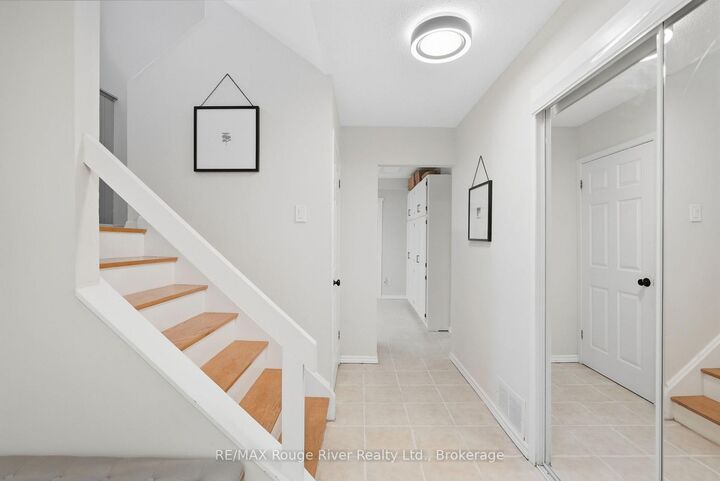Property Photo:  313 Lupin Drive  ON L1N 1Y5 