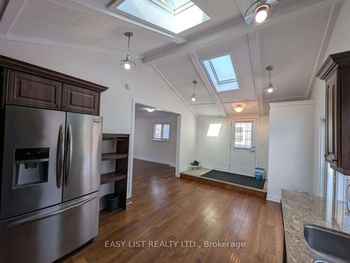 Property Photo:  9 Jessie Street  ON L6Y 1L3 