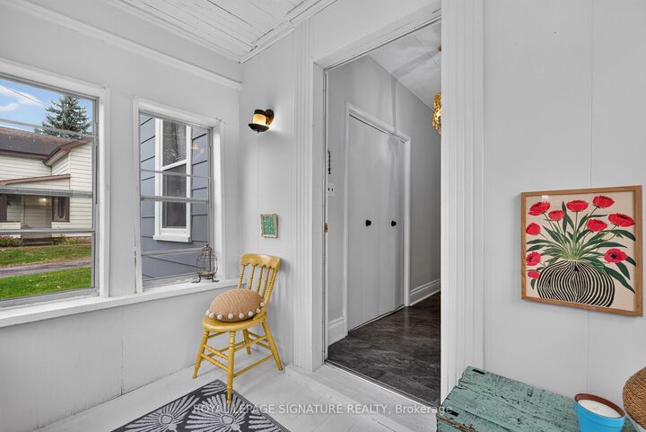 Property Photo: 214 Edward Street ON N0G 2W0