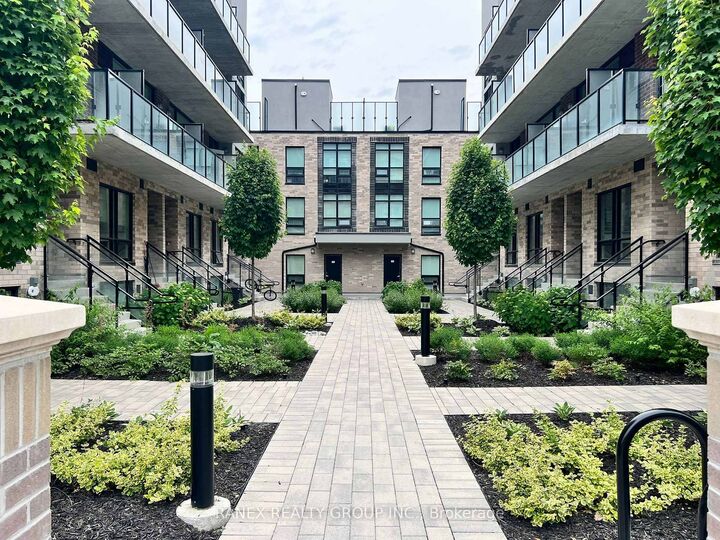 Property Photo:  861 Sheppard Avenue W 40  ON M3H 0E9 