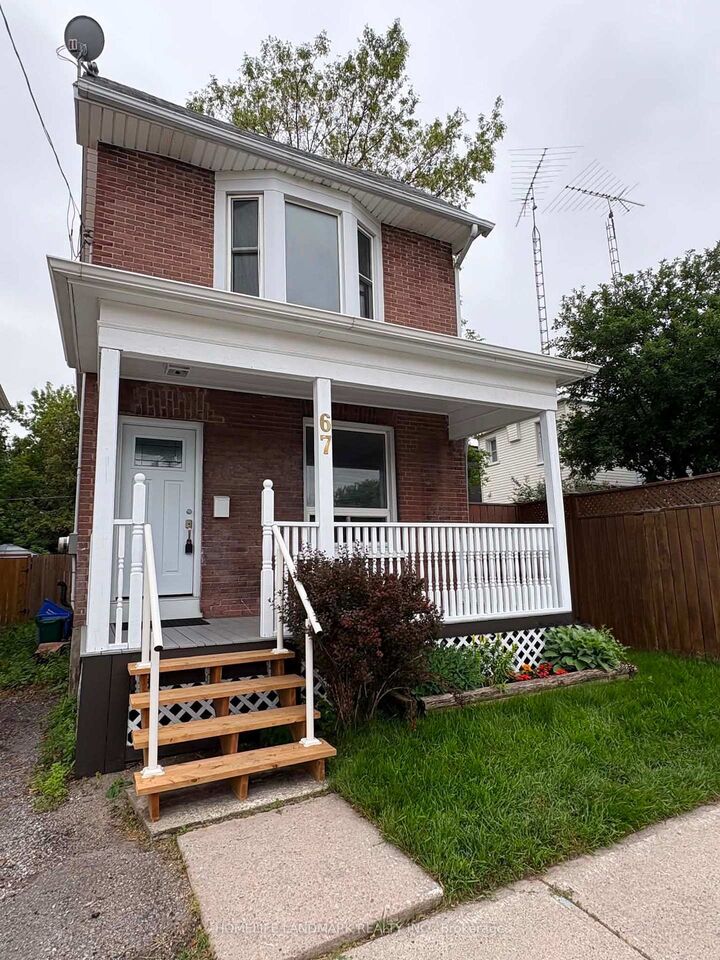 Property Photo:  67 Banting Avenue  ON L1H 2M1 