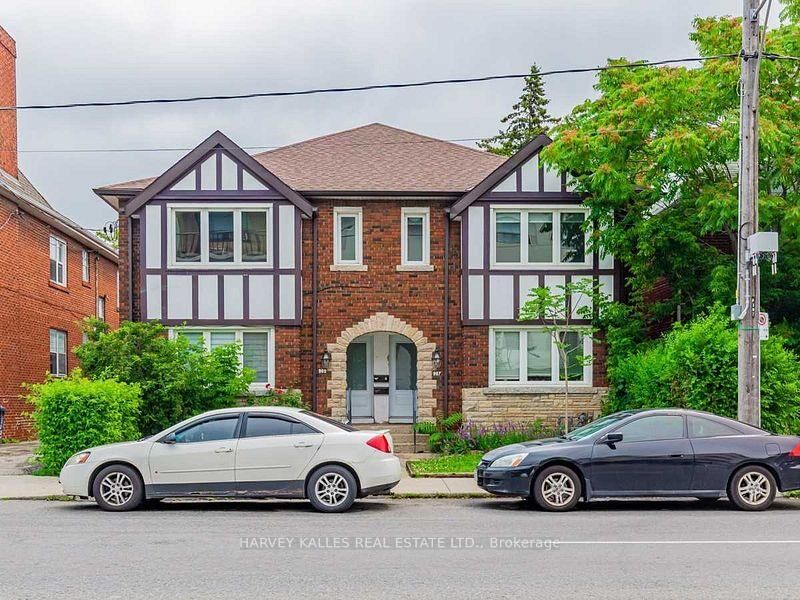 Property Photo:  987 Avenue Road Main  ON M5P 2K9 