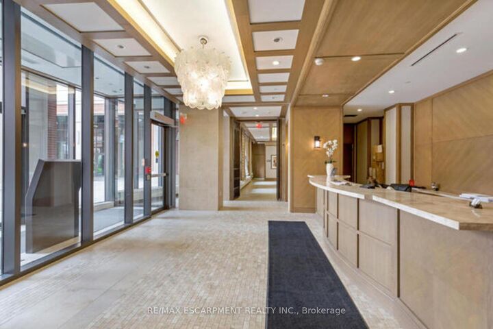 Property Photo: 830 Lawrence Avenue 606 ON M6A 1C3