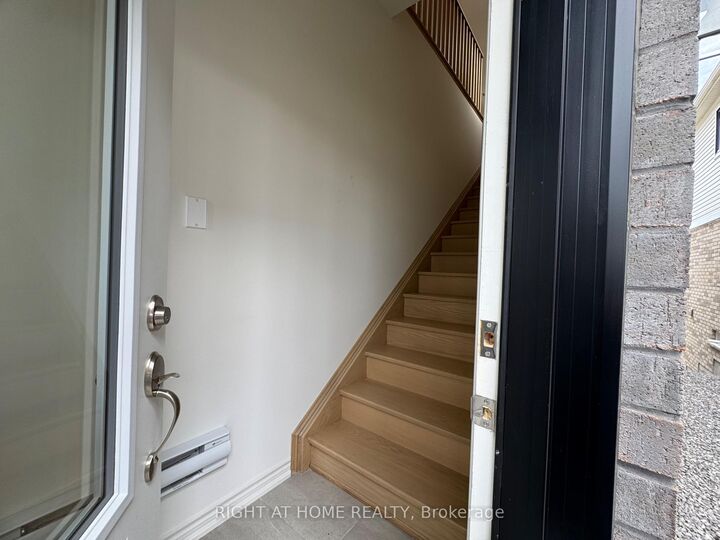 Property Photo:  60 Debois Street # B  ON K9V 6A9 