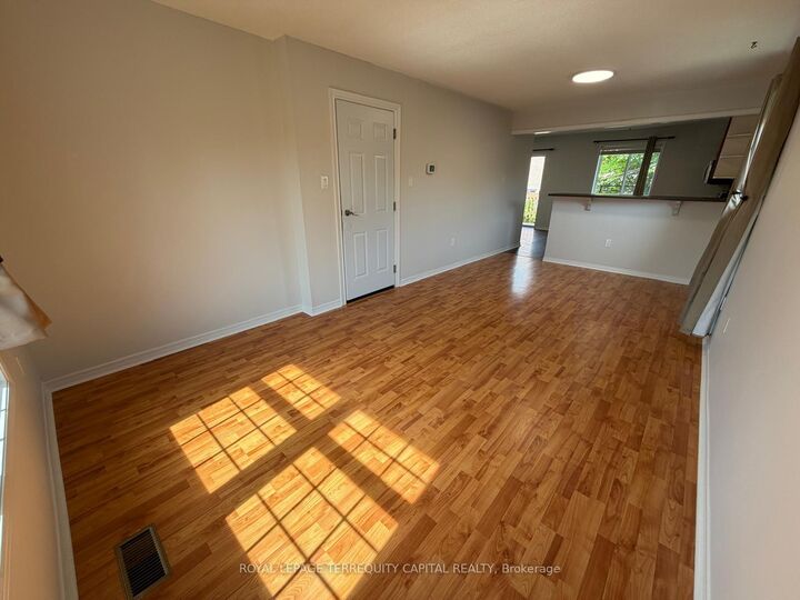 Property Photo:  79 Chalmers Drive Upper  ON L4N 8A6 