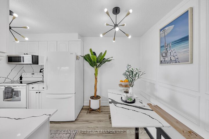 Property Photo: 92 Church Street S 511 ON L1S 6B4