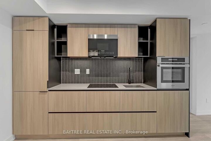 Property Photo:  2 Augusta Avenue 303  ON M5V 0T3 