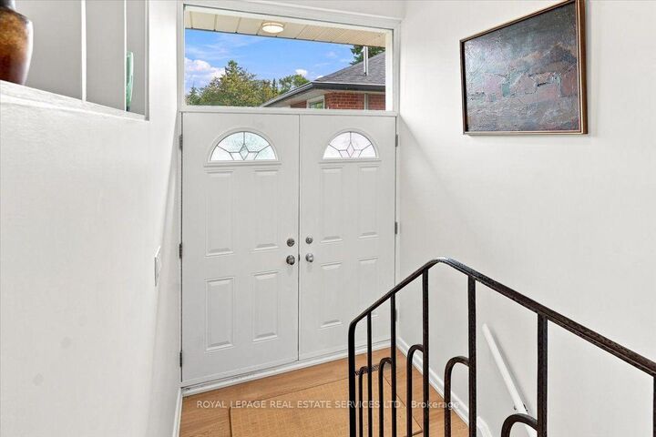 Property Photo: 6 Clifford Court ON M1R 3L3