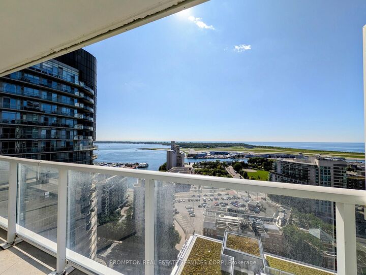 Property Photo:  17 Bathurst Street 2616  ON M5V 0N1 