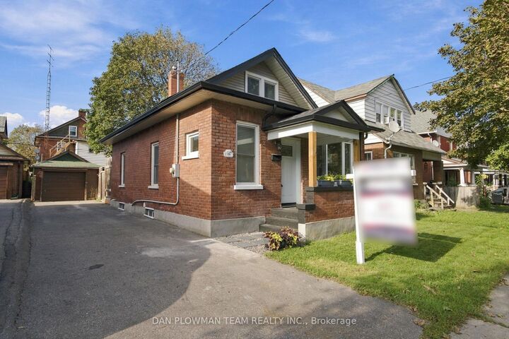 Property Photo: 224 Arthur Street ON L1H 1N6