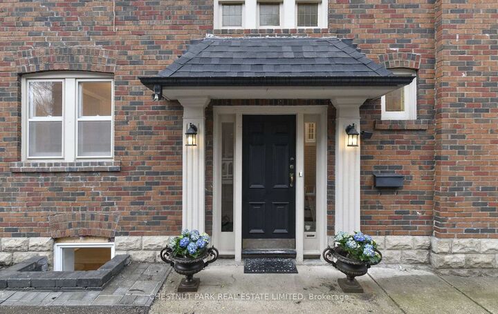 Property Photo:  11 Rose Park Crescent  ON M4T 1P8 