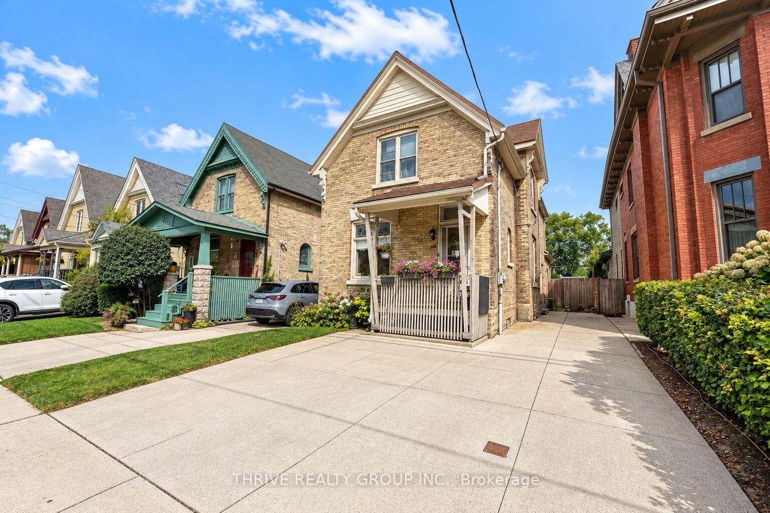 Property Photo:  162 Tecumseh Avenue E Upper  ON N6C 1S4 