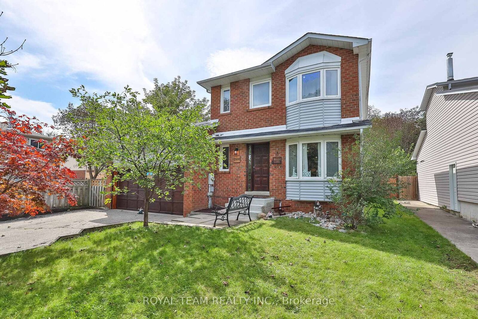 Property Photo:  2500 Lloyd Street  ON L9S 2H1 