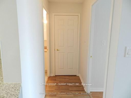 Property Photo:  4850 Glen Erin Drive 1601  ON L5M 7S1 