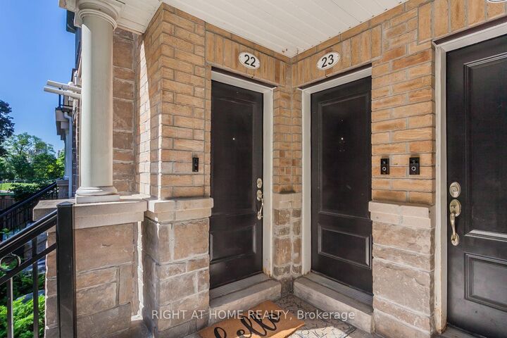 Property Photo:  39 Drewry Avenue 22  ON M2M 0B4 