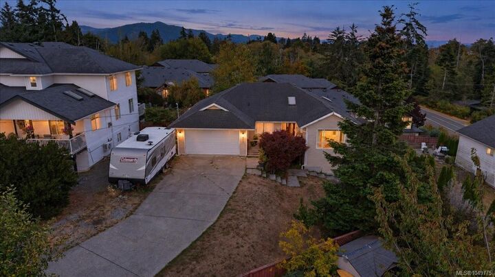 Property Photo:  6851 Banner Rd  BC V0S 1N0 