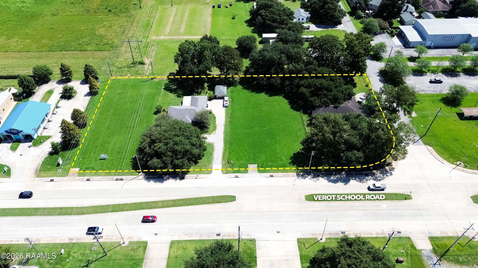Property Photo: 2867 Verot School Road LA 70508