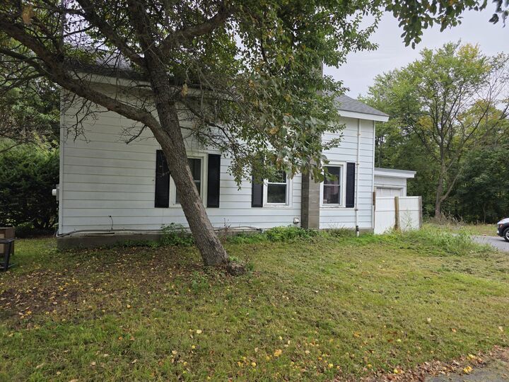 Property Photo:  1 Moore Lane  NY 12944 