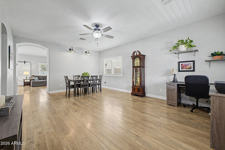 Property Photo:  830 W Trellis Road  AZ 85140 