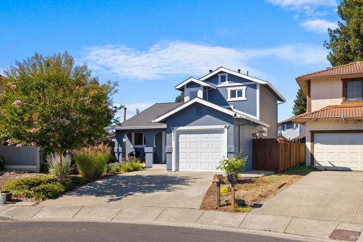 Property Photo:  971 Hacienda Circle  CA 94928 