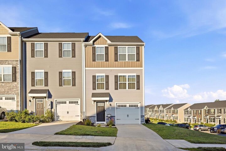 Property Photo: 400 Williams Street VA 22657