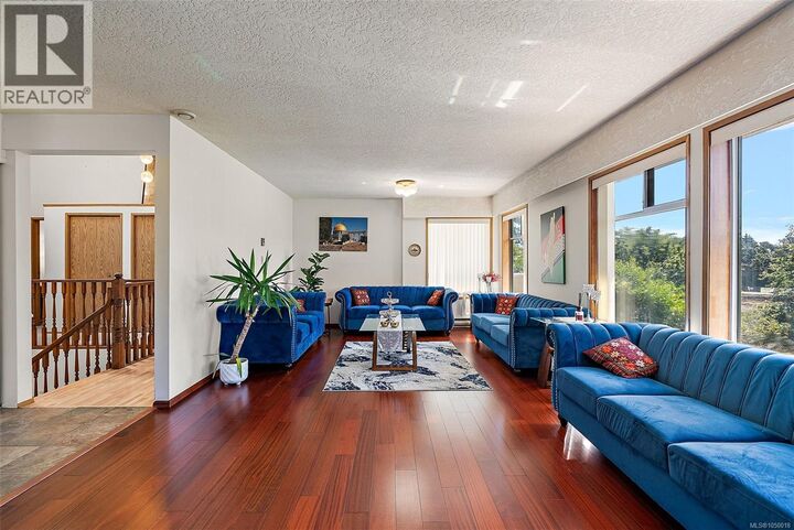 Property Photo:  3301 Argyle Place  BC V8P 5R8 