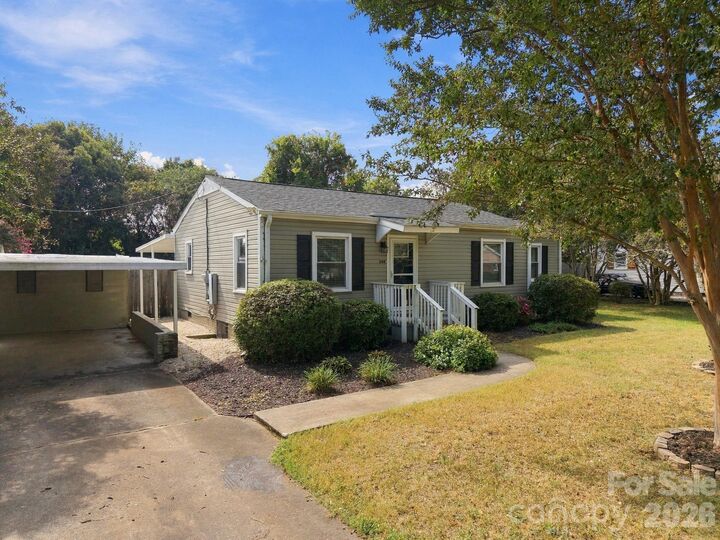 Property Photo:  208 Faile Street  SC 29715 