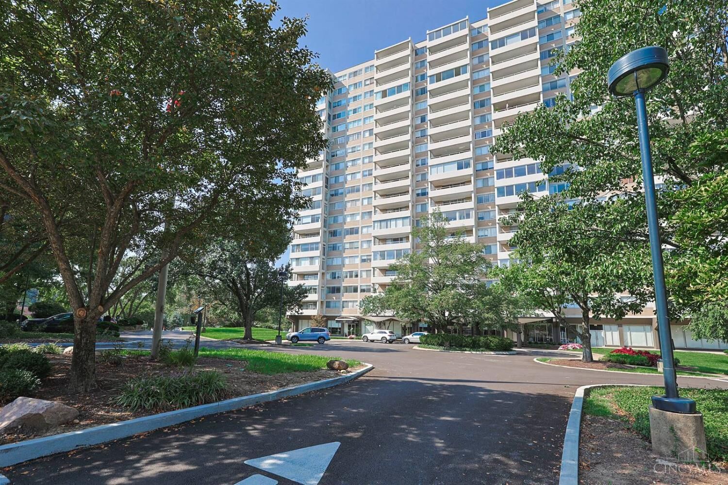 Property Photo:  2324 Madison Road  OH 45208 