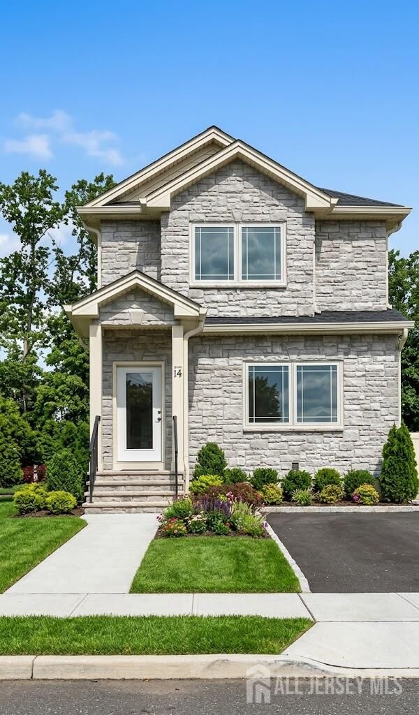 Property Photo:  12 Moyse Place  NJ 08820 