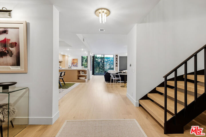 Property Photo:  211 S Spalding Dr, Unit 110N  CA 90212 