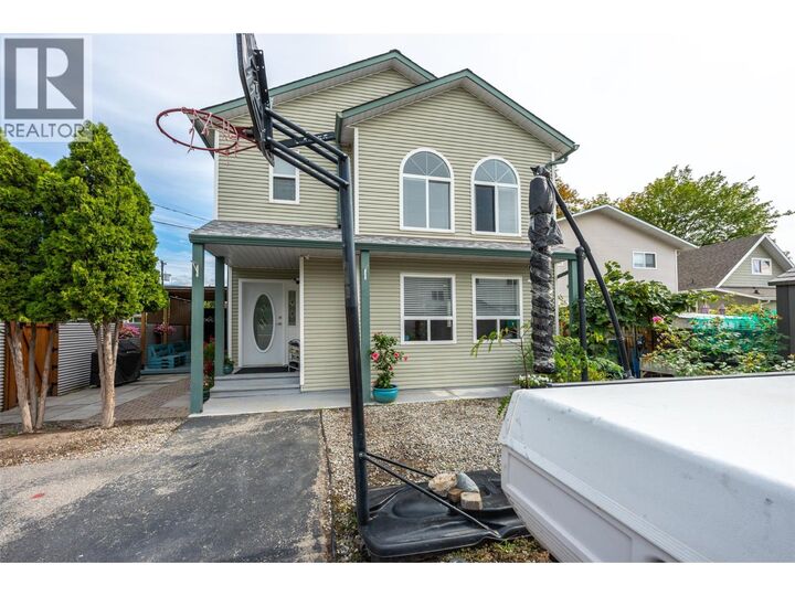 Property Photo: 381 Rigsby Street 102 BC V2A 5S8